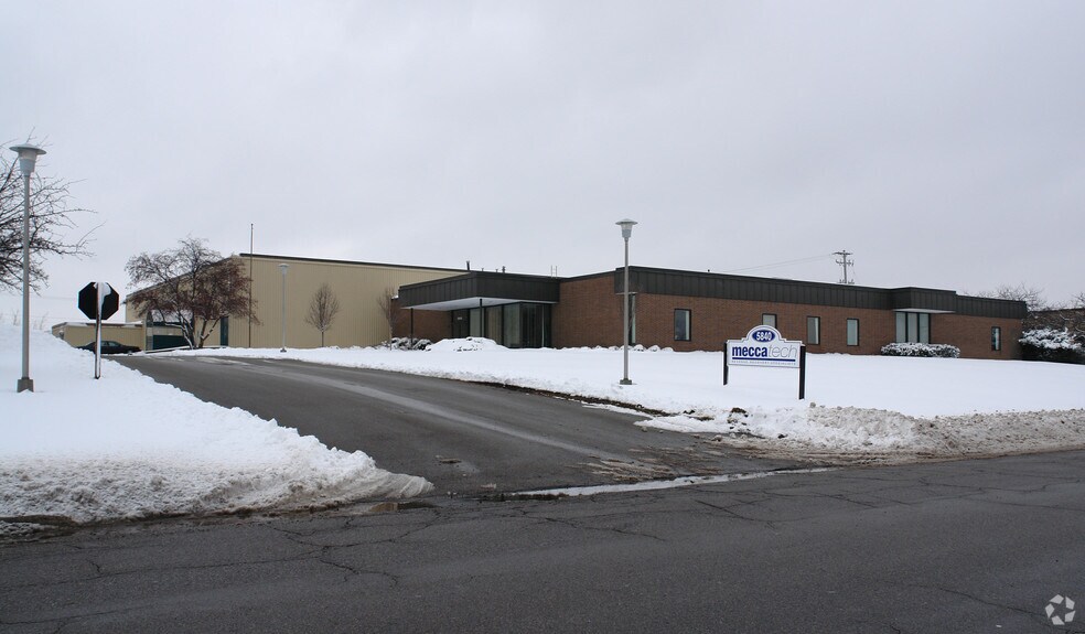 More Photos Of 5840 Enterprise Dr, Lansing Light Manufacturing For Sale