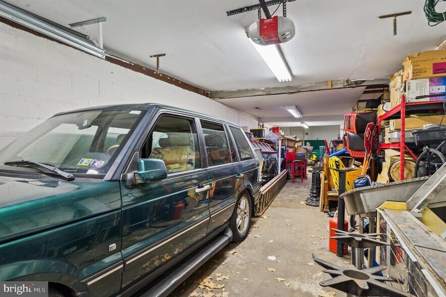 More Photos Of 934 Market St, Marcus Hook Storefront Retail Residential For Sale