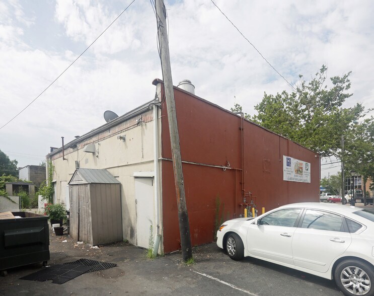 More Photos Of 185-191 Higbie Ln, West Islip Storefront For Sale