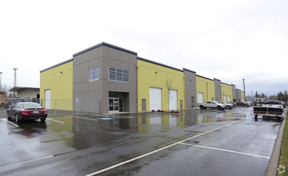 More Photos Of 702-903 Battersby Ave, Enumclaw Warehouse For Lease