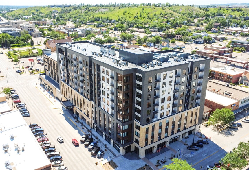 Primary Photo Of 525 Saint Joseph St, Rapid City Hotel For Lease