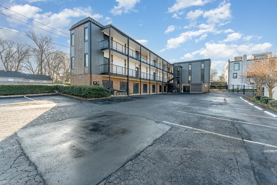 More Photos Of 817 New Bern Ave, Raleigh Office For Sale