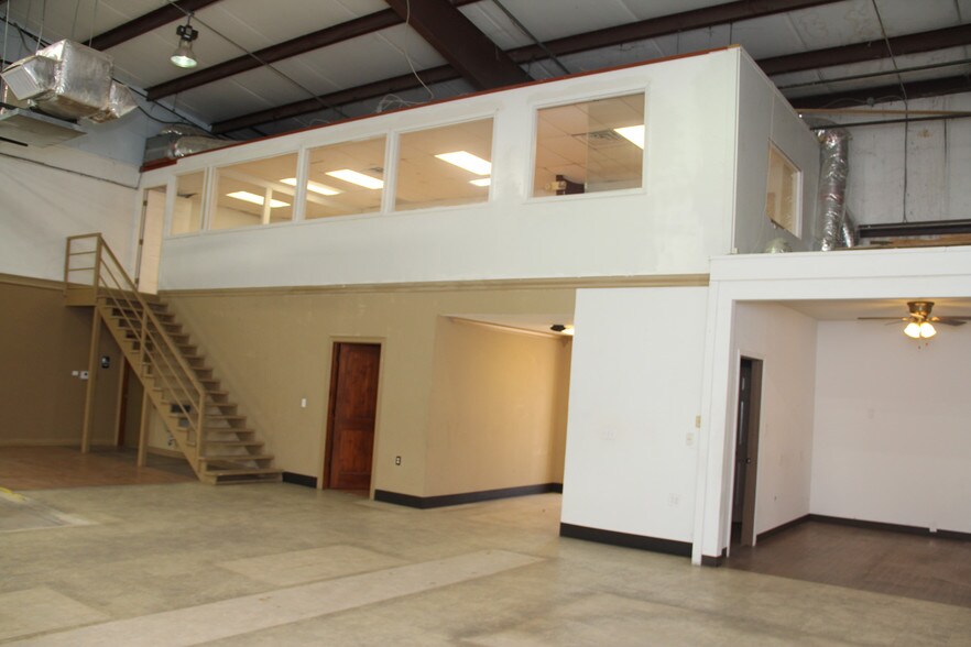 More Photos Of 5828 Ashleyanne Cir, Wichita Falls Flex For Sale