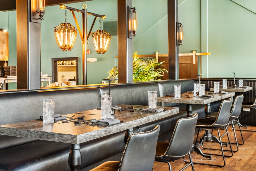 More Photos Of 1716 Depot St, Manchester Center Restaurant For Sale