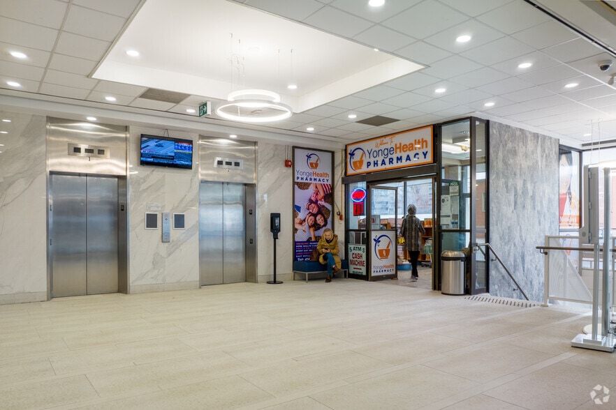 More Photos Of 1849 Yonge St, Toronto Medical For Lease