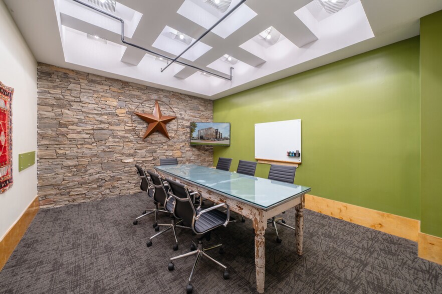 More Photos Of 6401 W Eldorado Pky, McKinney Coworking Space