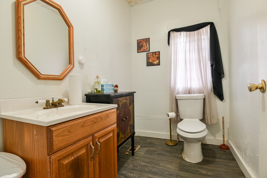 More Photos Of 2766 White Oak Dr, Decatur Religious Facility For Sale