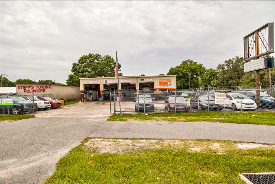 More Photos Of 2016 W Memorial Blvd, Lakeland Auto Repair For Sale