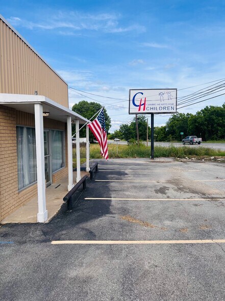 More Photos Of 7680 Highway 67, Comanche Office For Sale