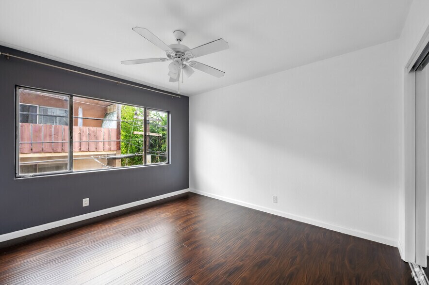 More Photos Of 7550 Fountain Ave, West Hollywood Apartments For Sale