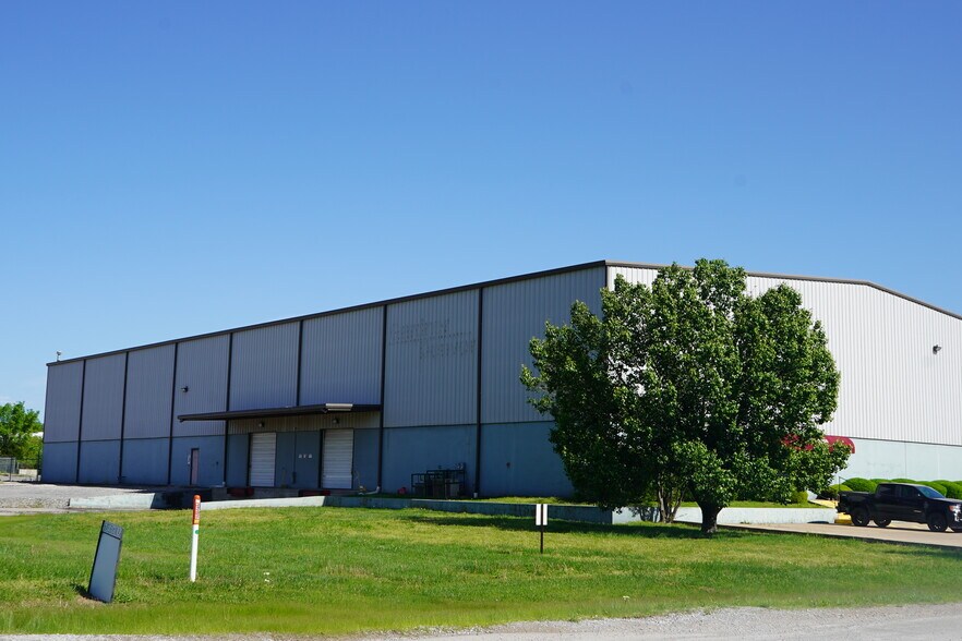 Primary Photo Of 6645 S 61st West Ave, Tulsa Warehouse For Lease