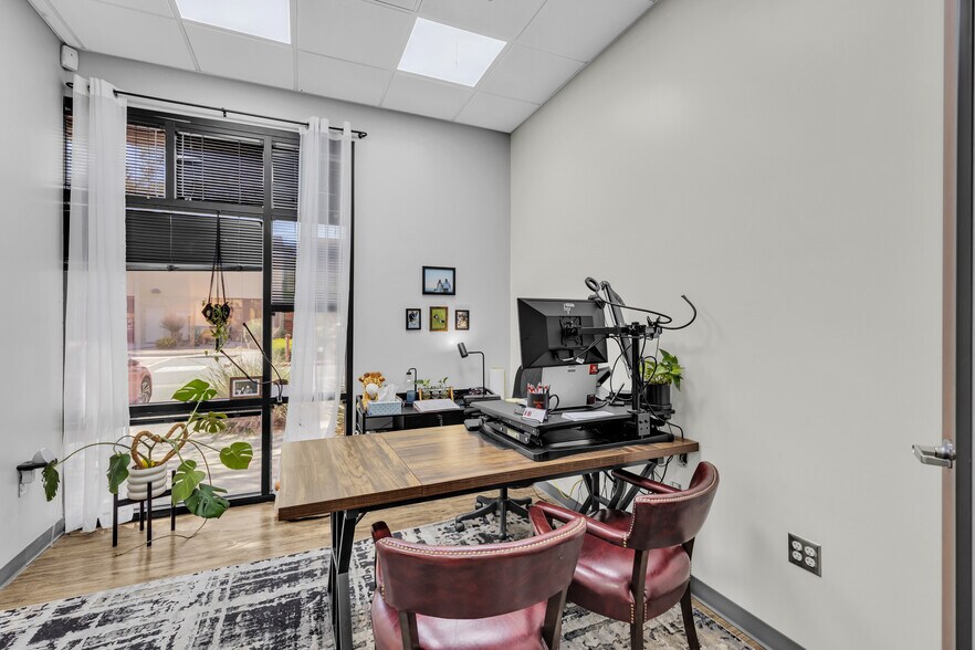 More Photos Of 8155 E Indian Bend Rd, Scottsdale Office For Sale