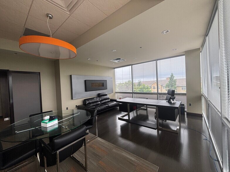 More Photos Of 8894 Stanford Blvd, Columbia Office For Sale