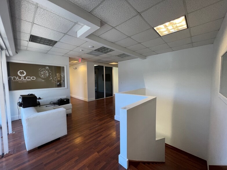 More Photos Of 20101-20161 NE 16th Pl, Miami Loft Creative Space For Sale