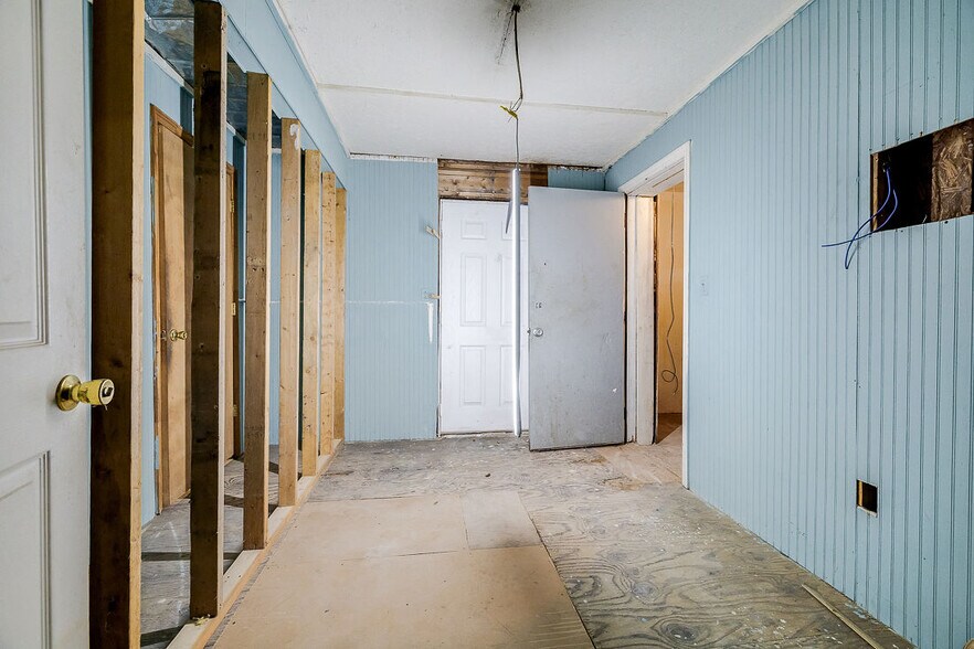 More Photos Of 667 Godfrey Rd SE, Allenhurst Specialty For Sale