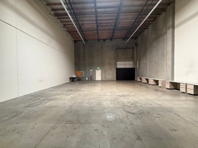 More Photos Of 15823 W Monte St, Sylmar Warehouse For Sale