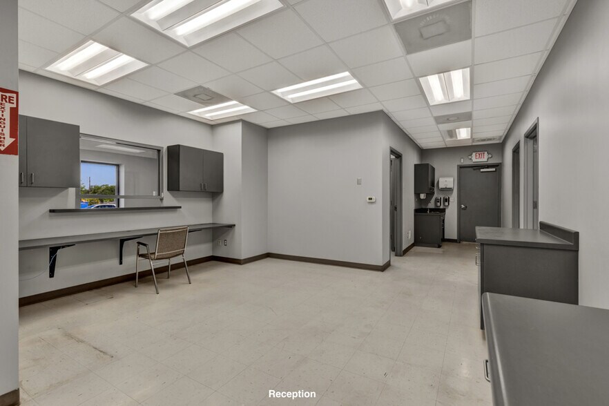 More Photos Of 6226 Fairdale Dr, San Antonio Warehouse For Sale