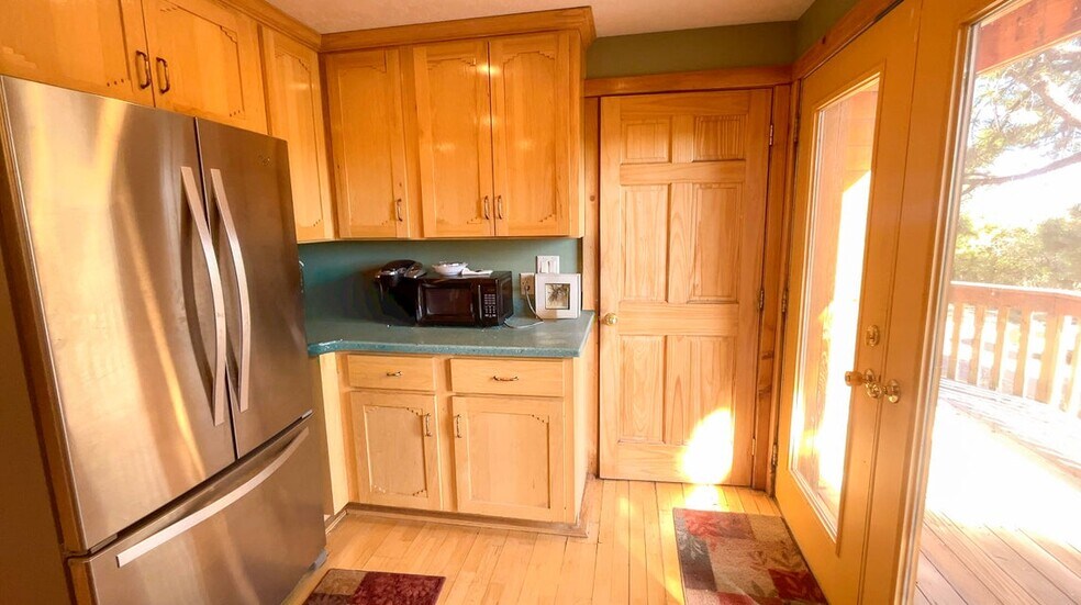 More Photos Of 2498 Silverado Ridge, Duck Creek Village Specialty For Sale