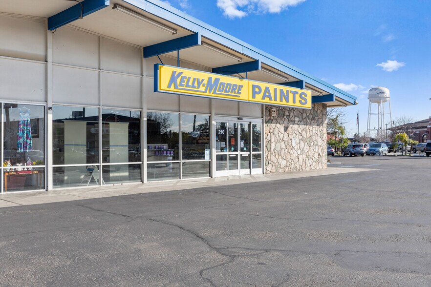 Primary Photo Of 210 S Main St, Manteca Freestanding For Lease
