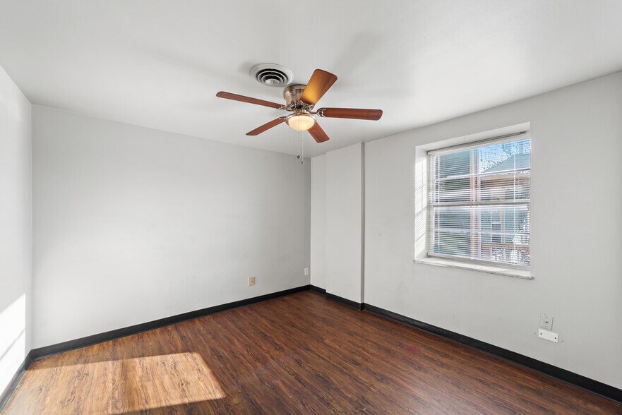 More Photos Of 1105 2nd Ave, Akron Apartments For Sale