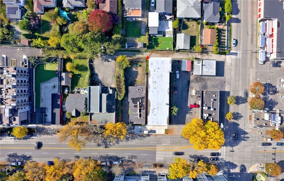 More Photos Of 6517 35th Ave SW, Seattle Medical For Sale