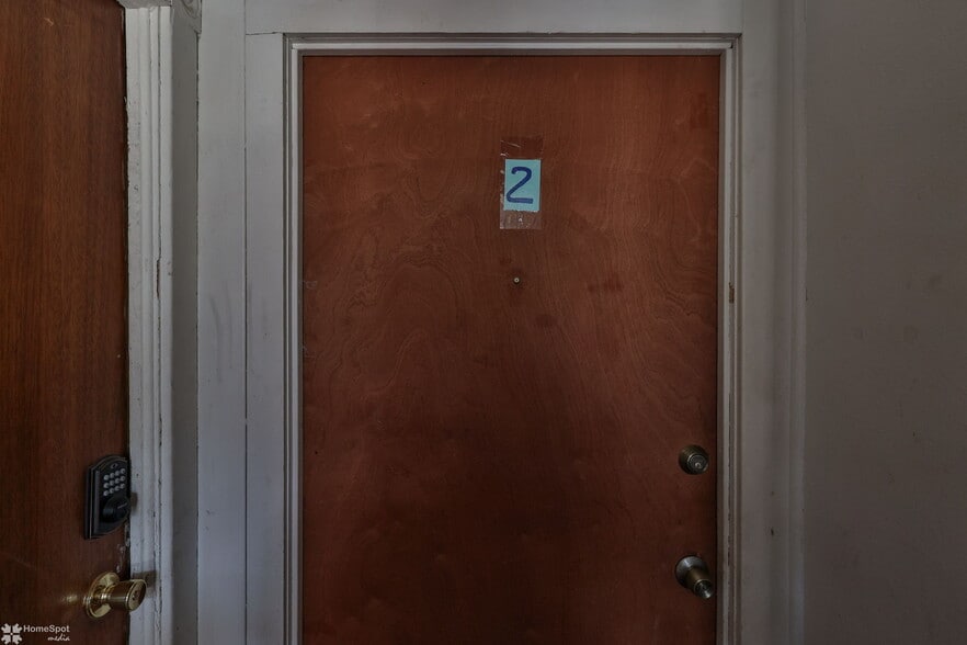 More Photos Of 220 S Madison St, Allentown Specialty For Sale
