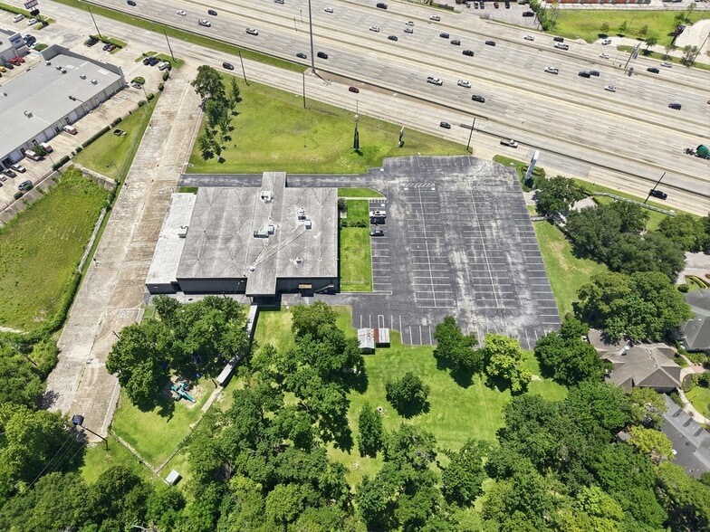 More Photos Of 14400 Northwest Fwy, Houston Religious Facility For Sale