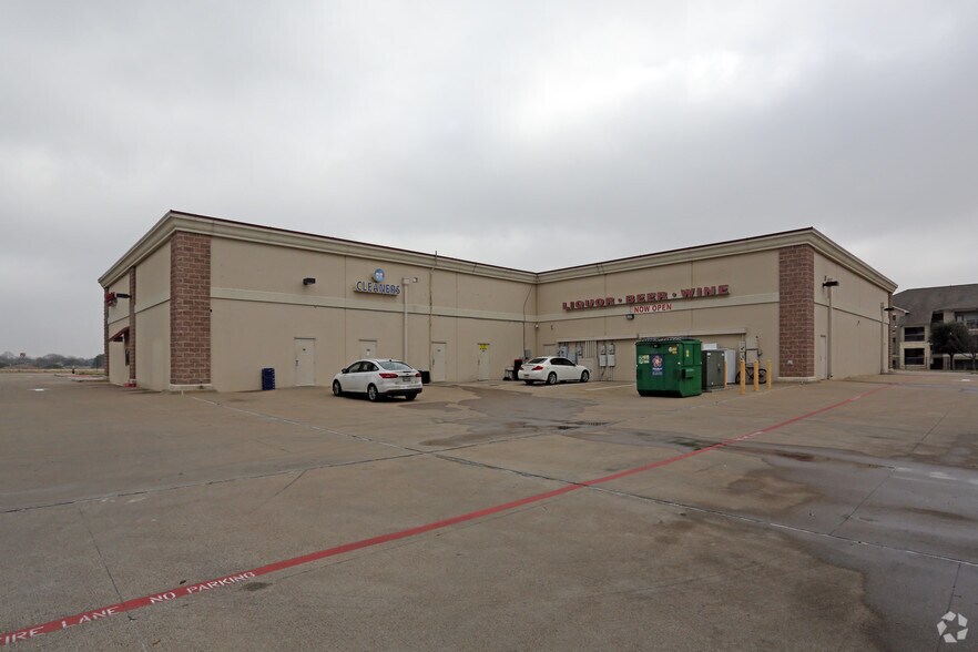 More Photos Of 1201 Longhorn Rd, Fort Worth General Retail For Lease