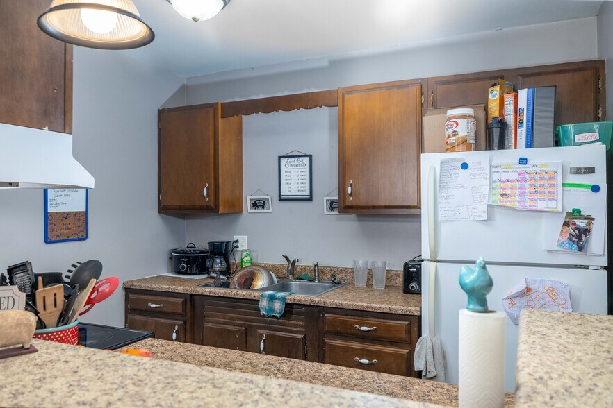 More Photos Of 3 E Division St, Remington Apartments For Sale