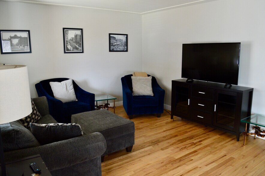 More Photos Of 2200-2216 S Cherry St, Denver Apartments For Sale