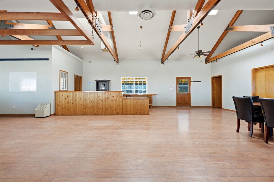 More Photos Of 1260 Buttonwillow Ave, Reedley Warehouse For Sale