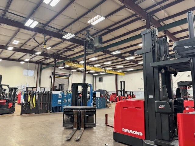 More Photos Of 2304 River Rd, Piedmont Manufacturing For Lease