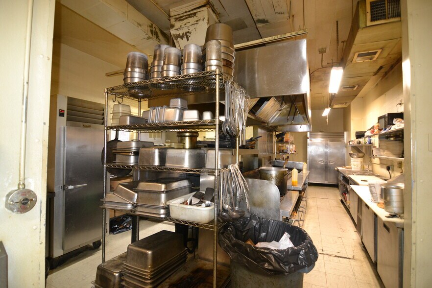 More Photos Of 121 NE 3rd St, Prineville Restaurant For Sale