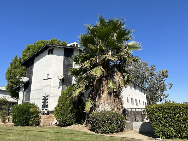 Primary Photo Of 3604 Panama Ln, Bakersfield Multifamily For Sale