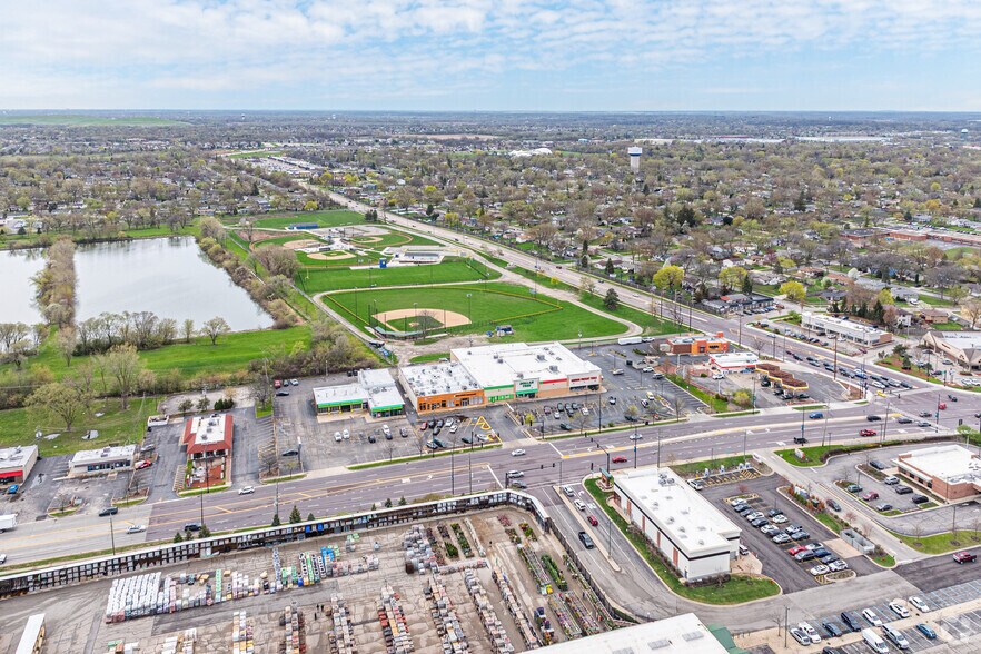 More Photos Of 1557-1559 Irving Park Rd, Hanover Park Storefront For Sale