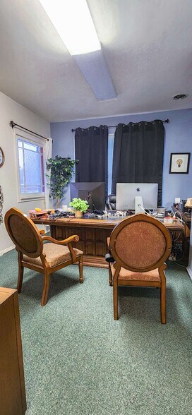 More Photos Of 1003 N Washington Ave, Lansing Office Residential For Lease
