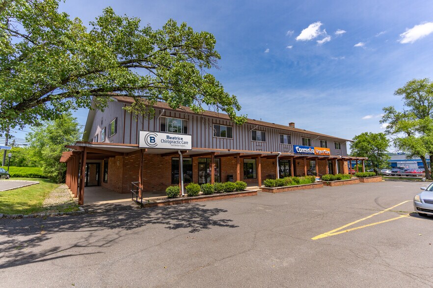 More Photos Of 350 Grove St, Bridgewater Medical For Sale