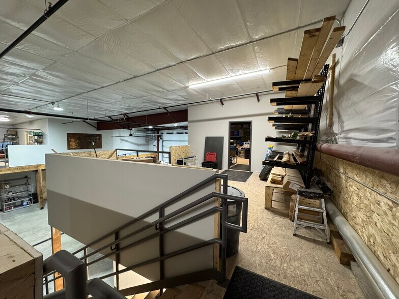 More Photos Of 645 Sandpiper Trl, Cottage Grove Warehouse For Sale