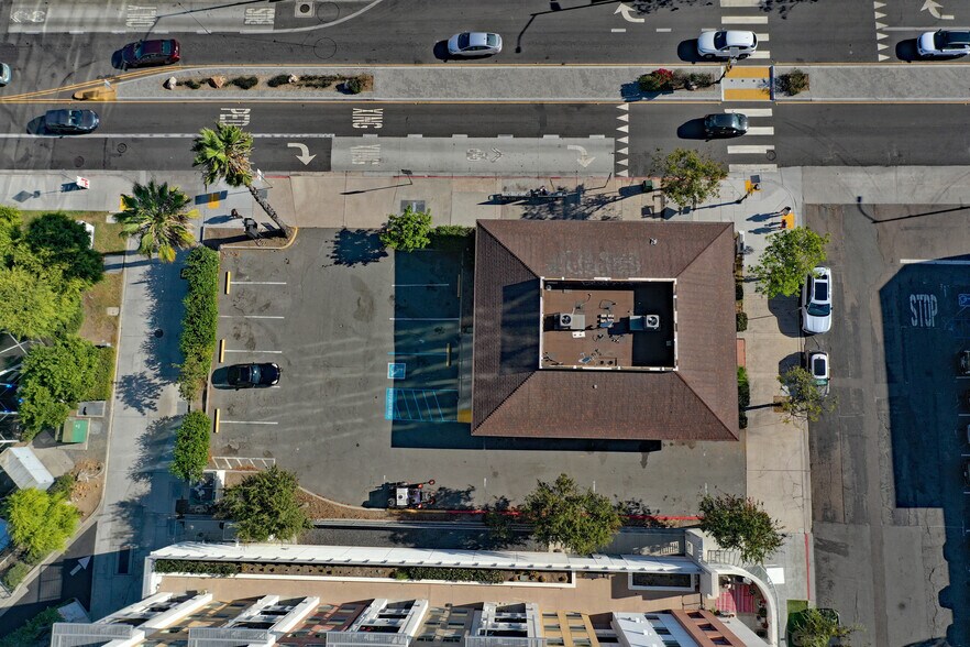 More Photos Of 3152 University Ave, San Diego Restaurant For Lease