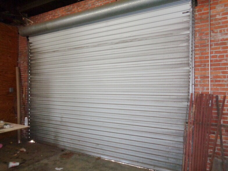 More Photos Of 111 W Ridgeley St, Atmore Storefront For Sale