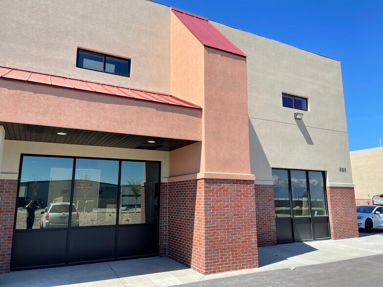 More Photos Of 8018 S Welby Park Dr, West Jordan Warehouse For Lease