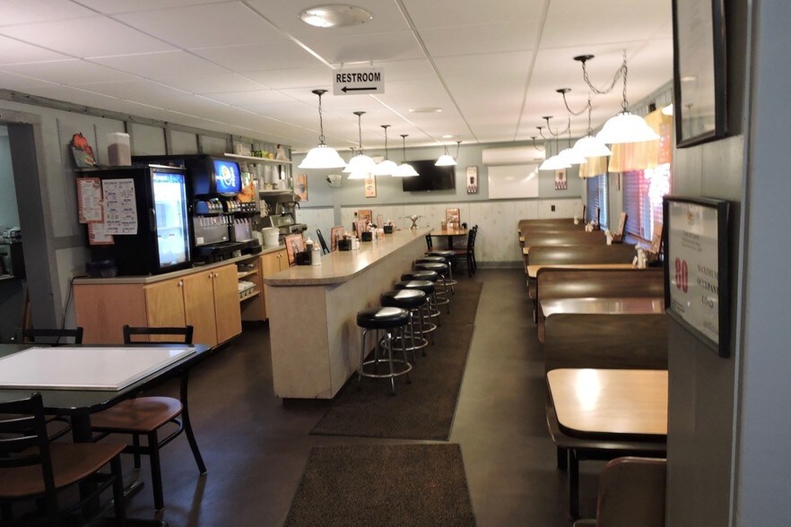 More Photos Of 7991 Route 31, Bridgeport Restaurant For Sale