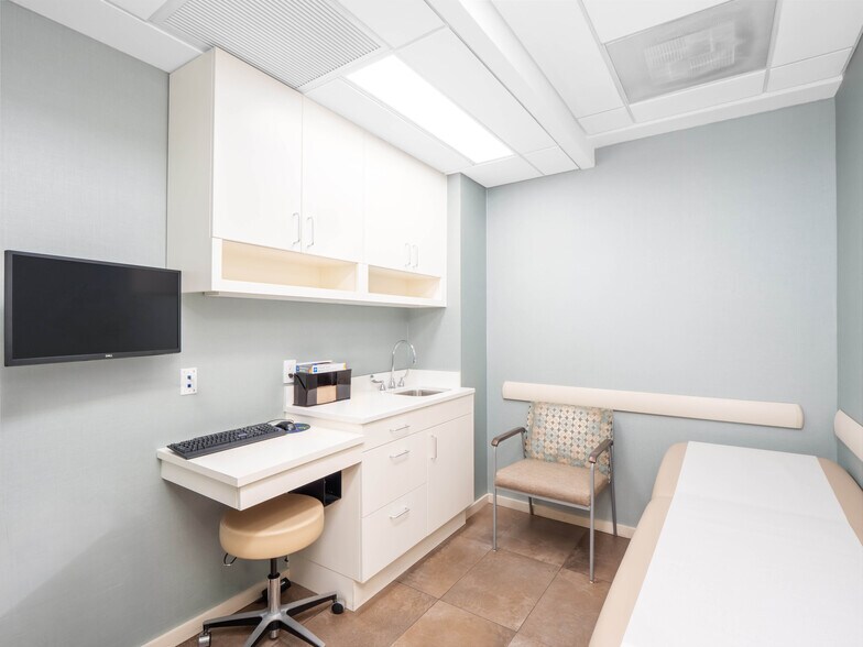 More Photos Of 1045 Park Ave, New York Apartments For Sale