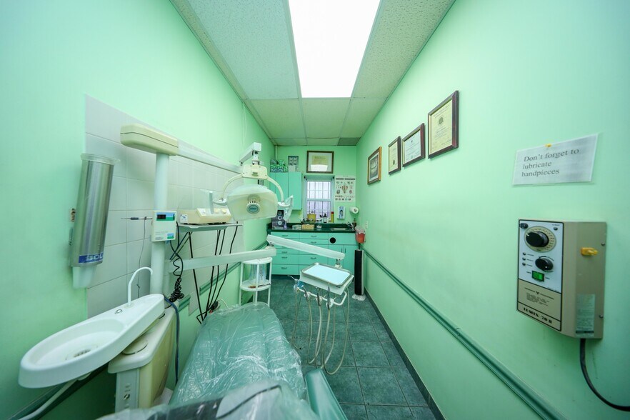 More Photos Of 1505 Gravesend Neck Rd, Brooklyn Apartments For Sale