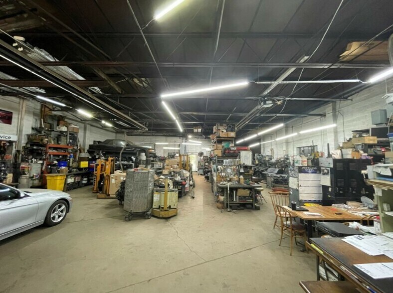 More Photos Of 5431 E Davison St, Detroit Warehouse For Sale