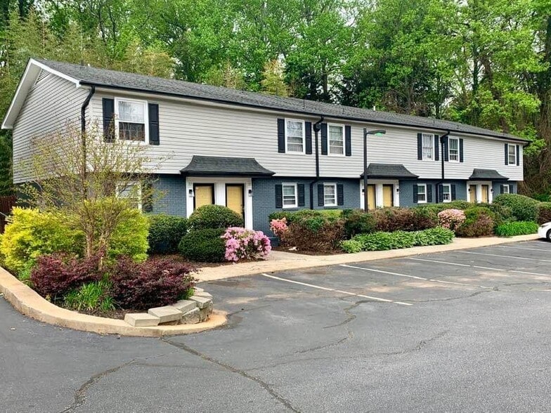 More Photos Of 1127 Rutherford Rd, Greenville Apartments For Sale