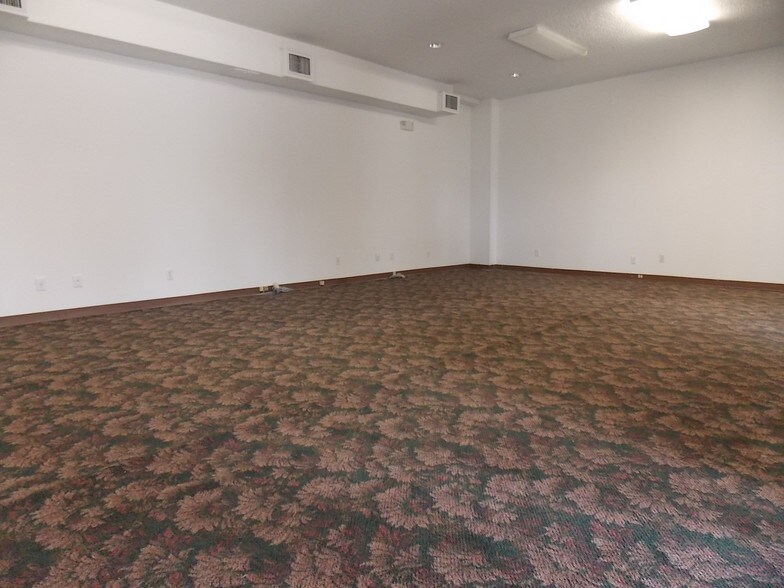 More Photos Of 4612 W Napoleon Ave, Metairie Office For Lease