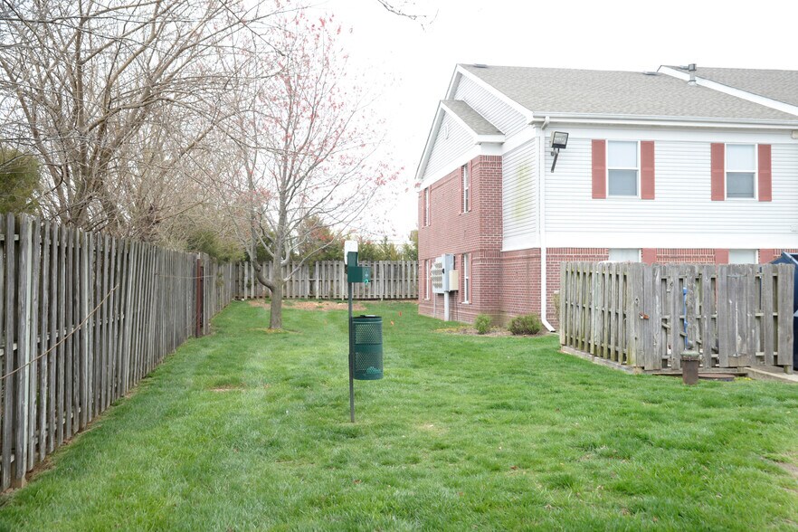 More Photos Of 1031 Ivey Ln, Lebanon Apartments For Sale