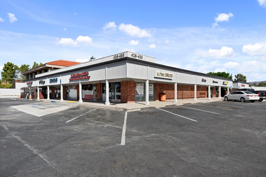 More Photos Of 428-450 N Moorpark Rd, Thousand Oaks Unknown For Lease