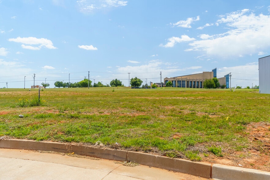 Primary Photo Of 7736 NW 79th Pl, Oklahoma City Land For Sale